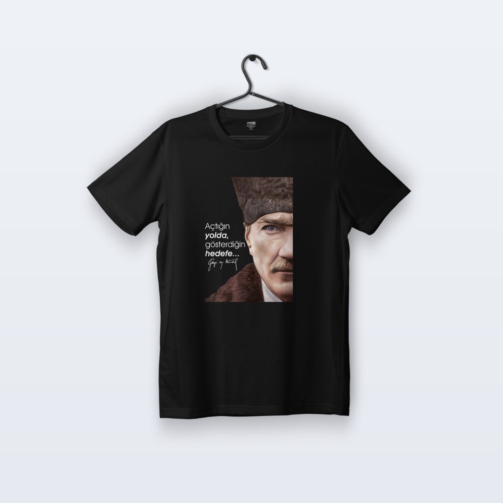 Gazi Mustafa Kemal Atatürk Baskılı Siyah Tişört